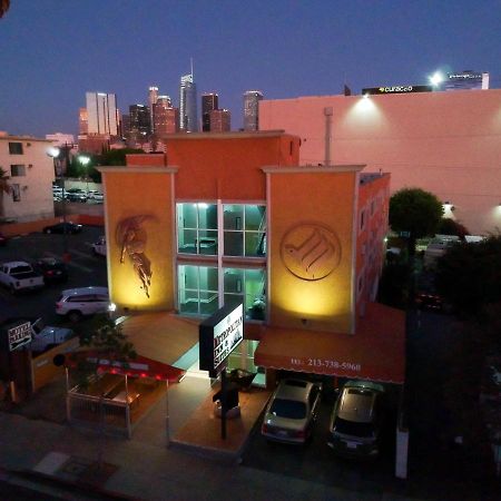 Metropolitan Inn & Suites Los Angeles Exterior foto